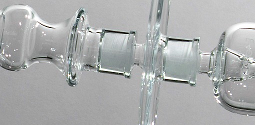 Hur man tvättar en vattenpipa i glas